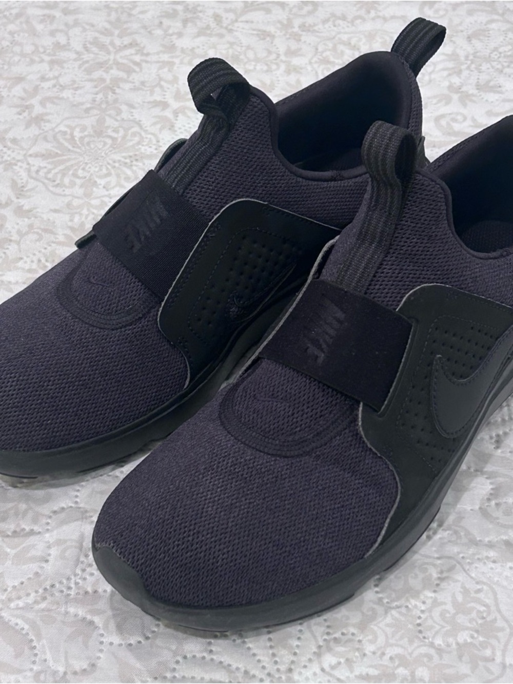 Nike AD Comfort Women Sz 10 Triple Black Athletic Running Shoes Sneakers Nursing